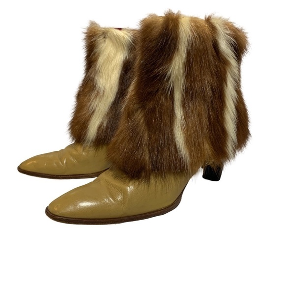 Fendi Women's Ankle Boots Beige Brown Leather & Fur Trim Side Zipper  Size 10 - Picture 4 of 9